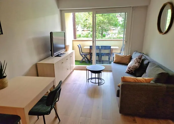 Joli Appartement Avec Balcon
